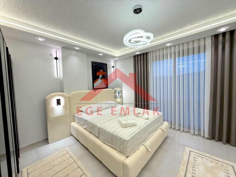 Didim Akbükde Satılık Jakuzili, Hamamlı, Saunalı Tam Müstakil Villa