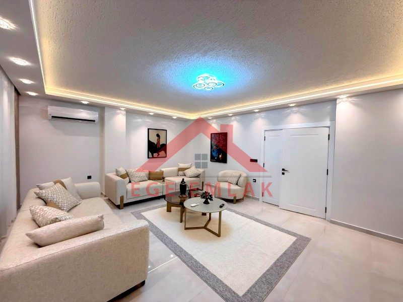 Didim Akbükde Satılık Jakuzili, Hamamlı, Saunalı Tam Müstakil Villa