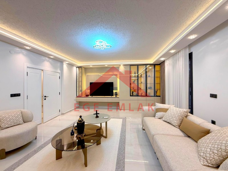 Didim Akbükde Satılık Jakuzili, Hamamlı, Saunalı Tam Müstakil Villa