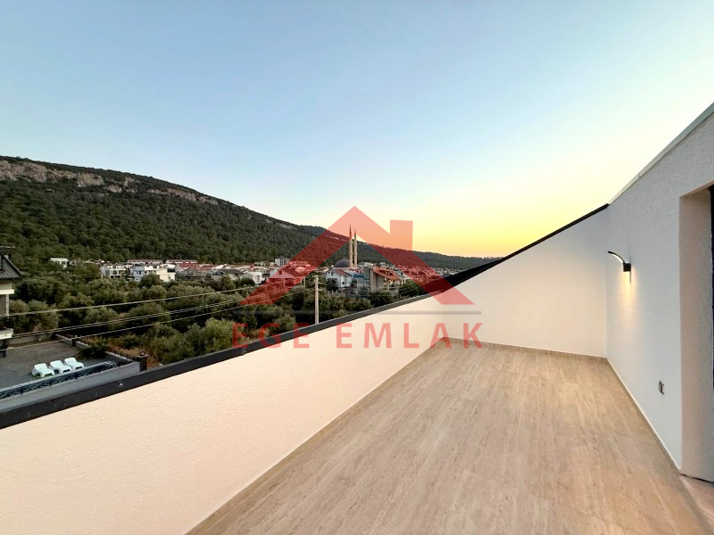 Didim Akbükde Satılık Jakuzili, Hamamlı, Saunalı Tam Müstakil Villa