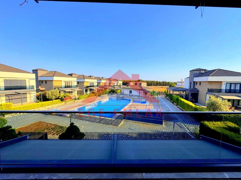 Didim Yeşilkent'te Satılık 5+1 Tripleks Villa | Denize 400 m