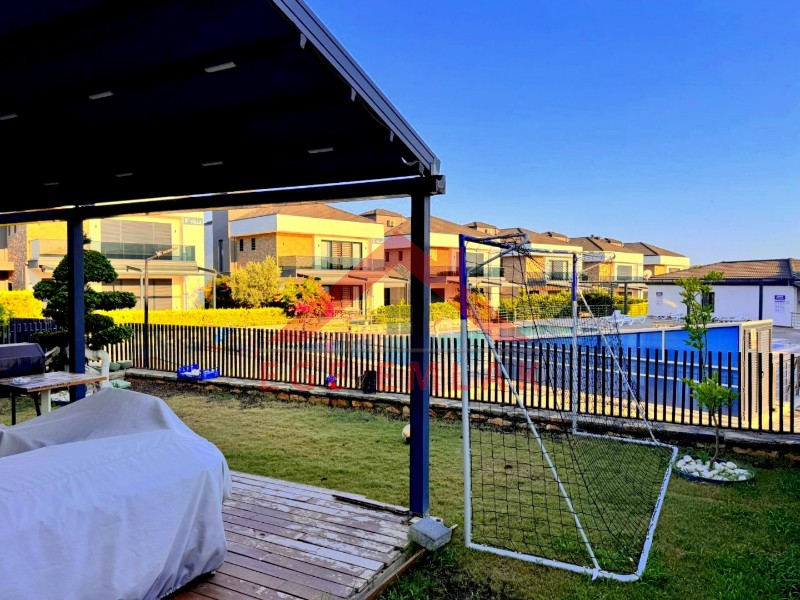 Didim Yeşilkent'te Satılık 5+1 Tripleks Villa | Denize 400 m