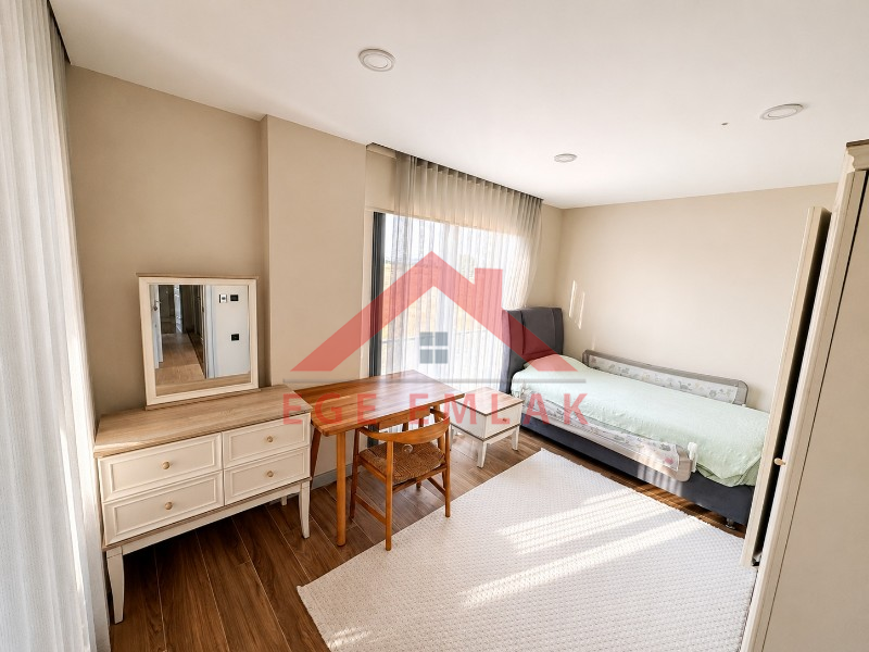 Didim Yeşilkent'te Satılık 5+1 Tripleks Villa | Denize 400 m