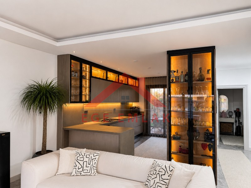 Didim Yeşilkent'te Satılık 5+1 Tripleks Villa | Denize 400 m