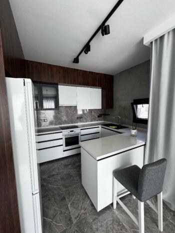 KKTC GİRNE MERKEZDE YENİ BİNADA SATILIK EŞYALI 2+1 DAİRE