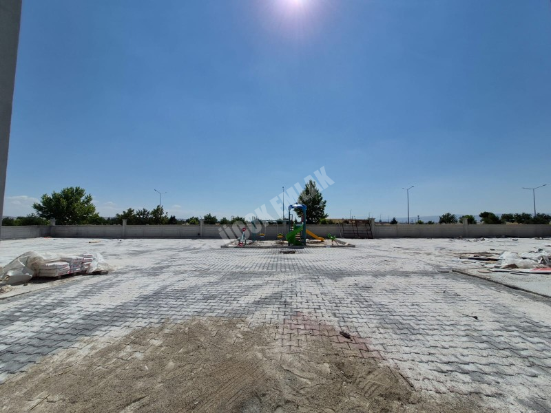 * AFYON ÜÇOK EMLAKTAN ALİ İHSAN PAŞA MAH 3+1 115M² ASANSÖRLÜ SIFIR SATILIK DAİRE * 