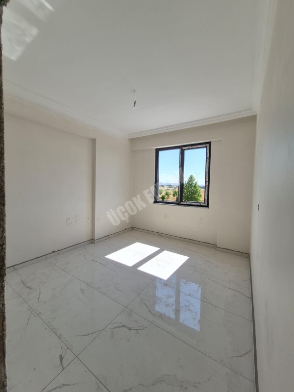 * AFYON ÜÇOK EMLAKTAN ALİ İHSAN PAŞA MAH 3+1 115M² ASANSÖRLÜ SIFIR SATILIK DAİRE * 