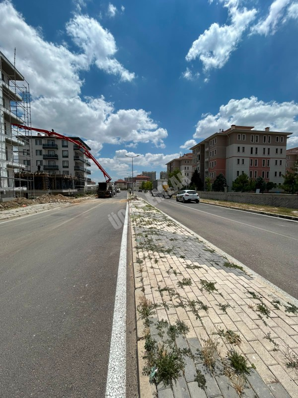 * AFYON ÜÇOK EMLAKTAN DÖRTYOL MAH 1+1 50M² SIFIR ASANSÖRLÜ SATILIK DAİRE * 