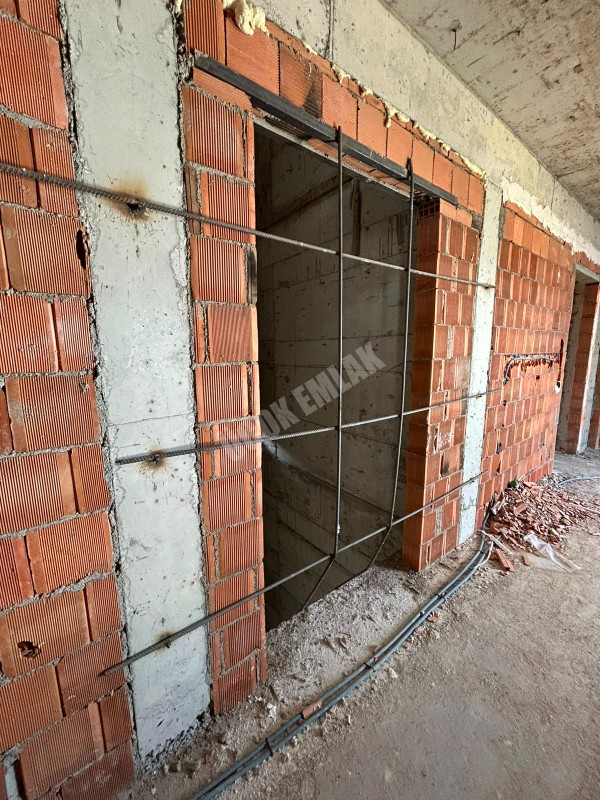 * AFYON ÜÇOK EMLAKTAN DÖRTYOL MAH 1+1 50M² SIFIR ASANSÖRLÜ SATILIK DAİRE * 