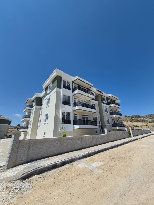 * AFYON ÜÇOK EMLAKTAN KANLICA MAH 3+1 117M² SIFIR LÜKS EBEVEYN BANYOLU SATILIK DAİRE *