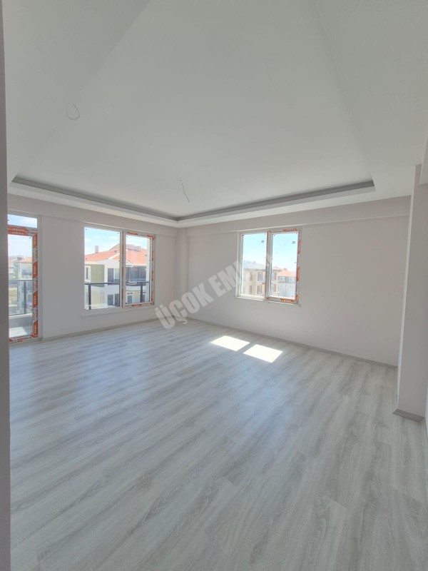 * AFYON ÜÇOK EMLAKTAN KANLICA MAH 3+1 117M² SIFIR LÜKS EBEVEYN BANYOLU SATILIK DAİRE *