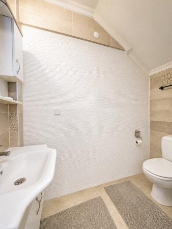 Didim Hisar Mahallesi HSM Villaları’nda Ortak Havuzlu, Yenilenmiş 5+1 Satılık Villa