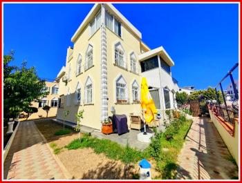 Didim Hisar Mahallesi HSM Villaları’nda Ortak Havuzlu, Yenilenmiş 5+1 Satılık Villa