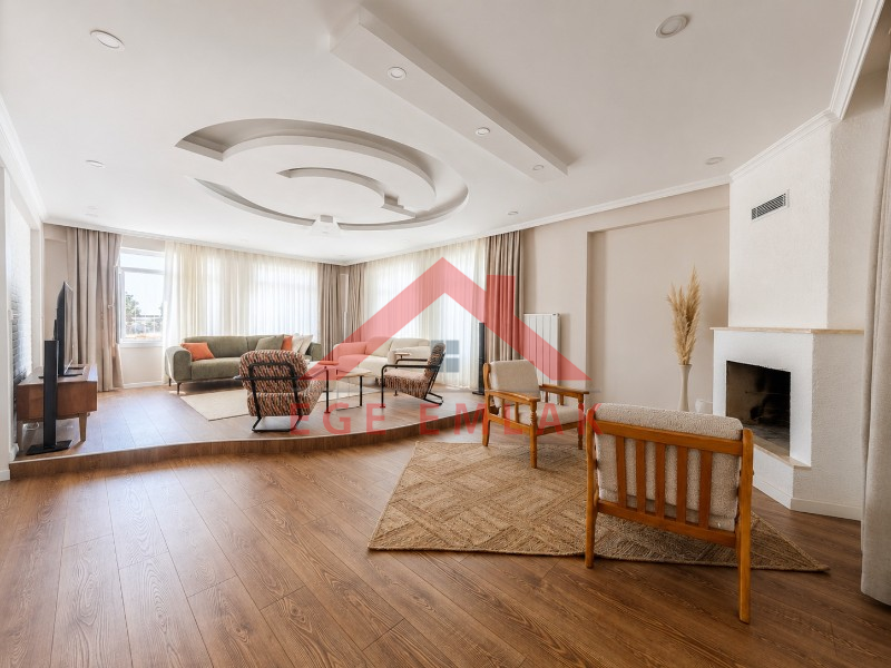 Didim Hisar Mahallesi HSM Villaları’nda Ortak Havuzlu, Yenilenmiş 5+1 Satılık Villa