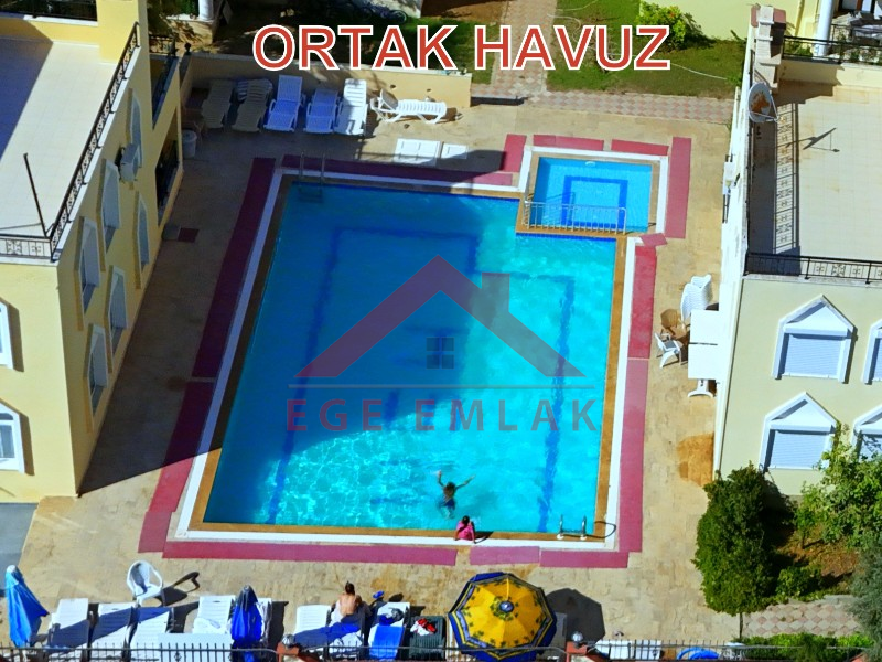 Didim Hisar Mahallesi HSM Villaları’nda Ortak Havuzlu, Yenilenmiş 5+1 Satılık Villa