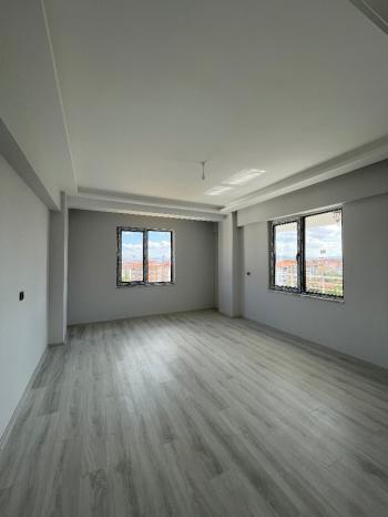 Güvenay - Çorum Bayat Gediği Kerebi Gazi Camii Civarı 3+1 Satılık Daire 