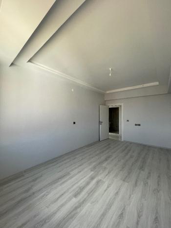Güvenay - Çorum Bayat Gediği Kerebi Gazi Camii Civarı 3+1 Satılık Daire 