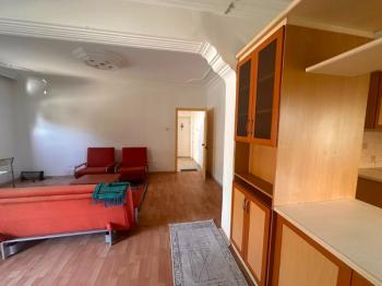 YENİKENT'DE ZEMİNKAT 3 AYLIK ÖDEMELİ ÖĞRENCİYE KİRALIK 3+1 EŞYALI DAİRE