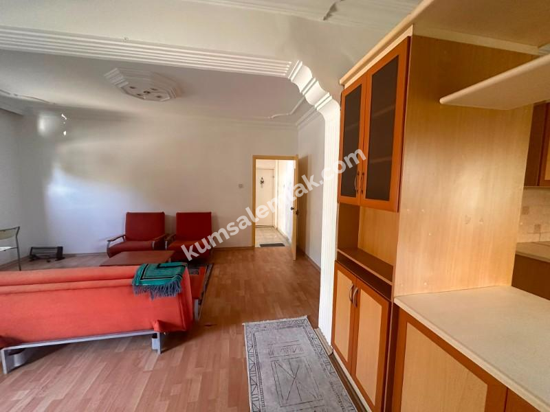 YENİKENT'DE ZEMİNKAT 3 AYLIK ÖDEMELİ ÖĞRENCİYE KİRALIK 3+1 EŞYALI DAİRE