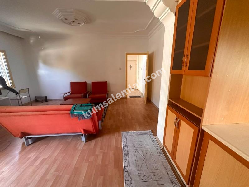 YENİKENT'DE ZEMİNKAT 3 AYLIK ÖDEMELİ ÖĞRENCİYE KİRALIK 3+1 EŞYALI DAİRE