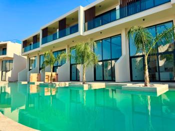 Tek Yetkili Kaçırılmayacak Fırsat Kıbrıs Girne Esentepe de Türk Tapulu Denize Sıfır Case Del Mare  Satılık 1+1 Penthouse