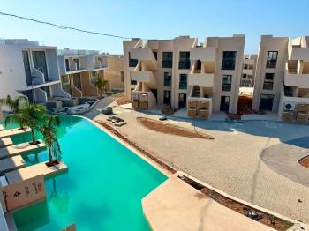 Tek Yetkili Kaçırılmayacak Fırsat Kıbrıs Girne Esentepe de Türk Tapulu Denize Sıfır Case Del Mare  Satılık 1+1 Penthouse