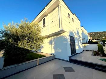 Didim'de Satılık Tam Müstakil 4+1 Villa