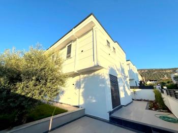 Didim'de Satılık Tam Müstakil 4+1 Villa