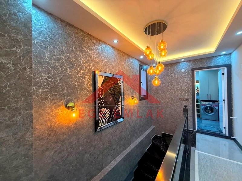 Didim'de Satılık Tam Müstakil 4+1 Villa