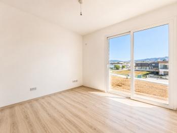 Lefkoşa Gönyeli’de Türk Koçanlı Satılık 3+1 İkiz Villa
