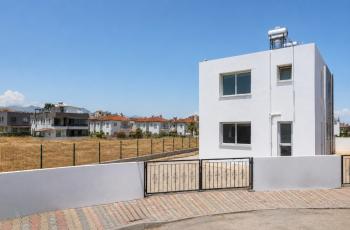 Lefkoşa Gönyeli’de Türk Koçanlı Satılık 3+1 İkiz Villa