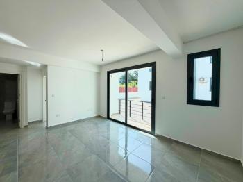Kıbrıs Girne Çatalköy de Satılık Yeni 1+1 Ana Caddeye Yakın Daire