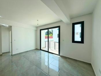 Kıbrıs Girne Çatalköy de Satılık Yeni 1+1 Ana Caddeye Yakın Daire