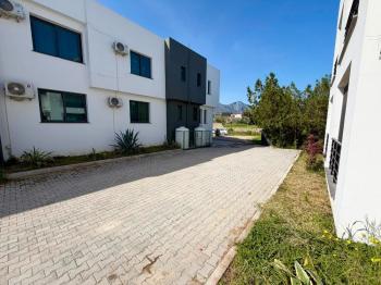 Kıbrıs Girne Çatalköy de Satılık Yeni 1+1 Ana Caddeye Yakın Daire