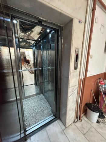 * AFYON ÜÇOK EMLAKTAN CUMHURİYET MAH 3+1 125M² ASANSÖRLÜ TEMİZ BAKIMLI SATILIK DAİRE *