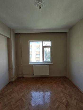 * AFYON ÜÇOK EMLAKTAN DERVİŞ PAŞA MAH 3+1 110M² TEMİZ BAKIMLI KİRALIK DAİRE *