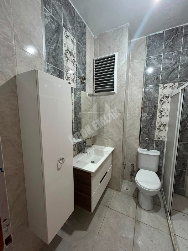 * AFYON ÜÇOK EMLAKTAN CUMHURİYET MAH 3+1 125M² ASANSÖRLÜ TEMİZ BAKIMLI SATILIK DAİRE *