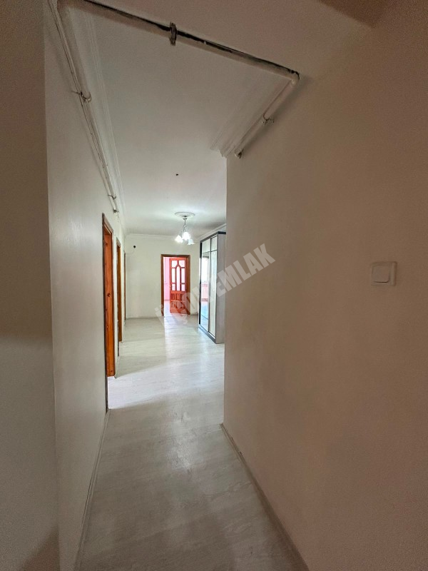 * AFYON ÜÇOK EMLAKTAN CUMHURİYET MAH 3+1 125M² ASANSÖRLÜ TEMİZ BAKIMLI SATILIK DAİRE *