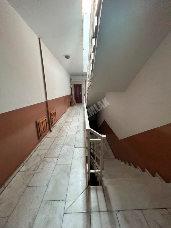 * AFYON ÜÇOK EMLAKTAN CUMHURİYET MAH 3+1 125M² ASANSÖRLÜ TEMİZ BAKIMLI SATILIK DAİRE *