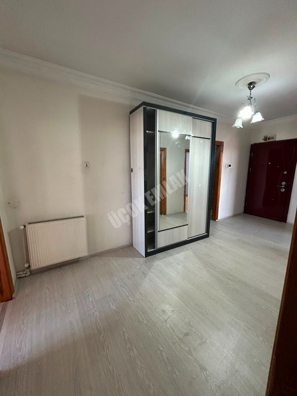 * AFYON ÜÇOK EMLAKTAN CUMHURİYET MAH 3+1 125M² ASANSÖRLÜ TEMİZ BAKIMLI SATILIK DAİRE *