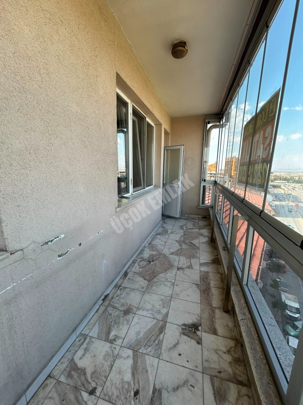 * AFYON ÜÇOK EMLAKTAN CUMHURİYET MAH 3+1 125M² ASANSÖRLÜ TEMİZ BAKIMLI SATILIK DAİRE *
