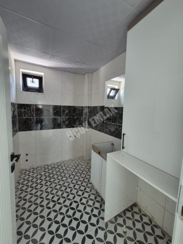 AFYON ÜÇOK EMLAKTAN ESENTEPE MAH  3+1 105M² SATILLIK SIFIR DAİRELER 