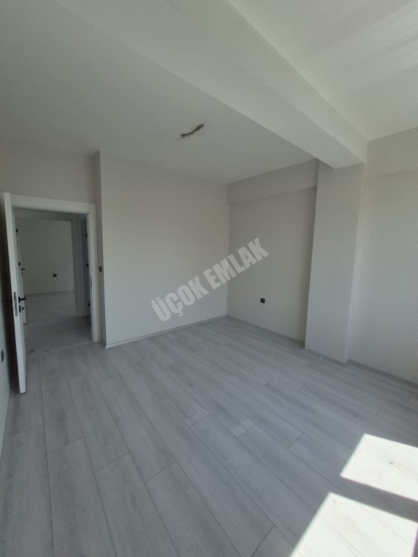 AFYON ÜÇOK EMLAKTAN ESENTEPE MAH  3+1 105M² SATILLIK SIFIR DAİRELER 