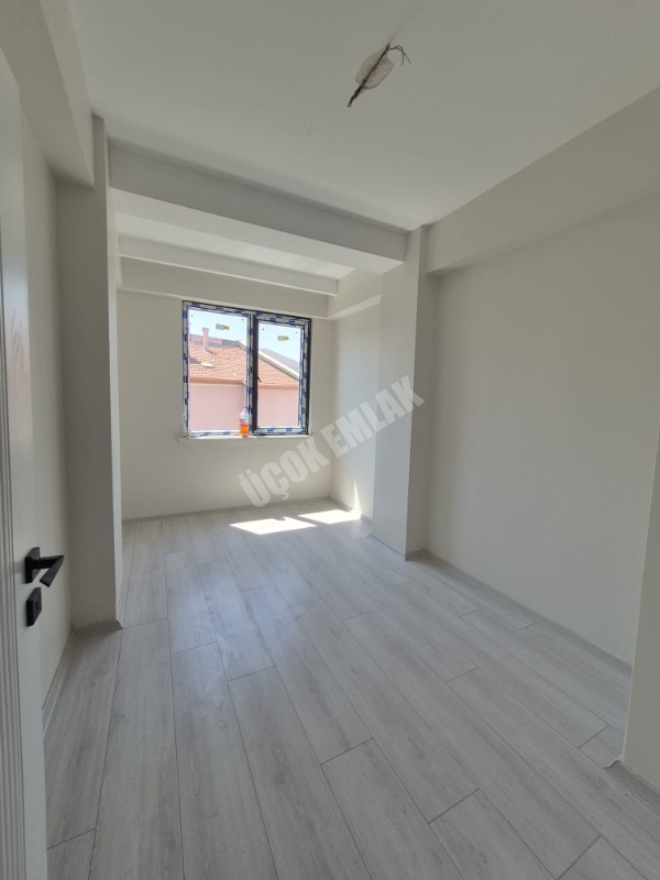 AFYON ÜÇOK EMLAKTAN ESENTEPE MAH  3+1 105M² SATILLIK SIFIR DAİRELER 