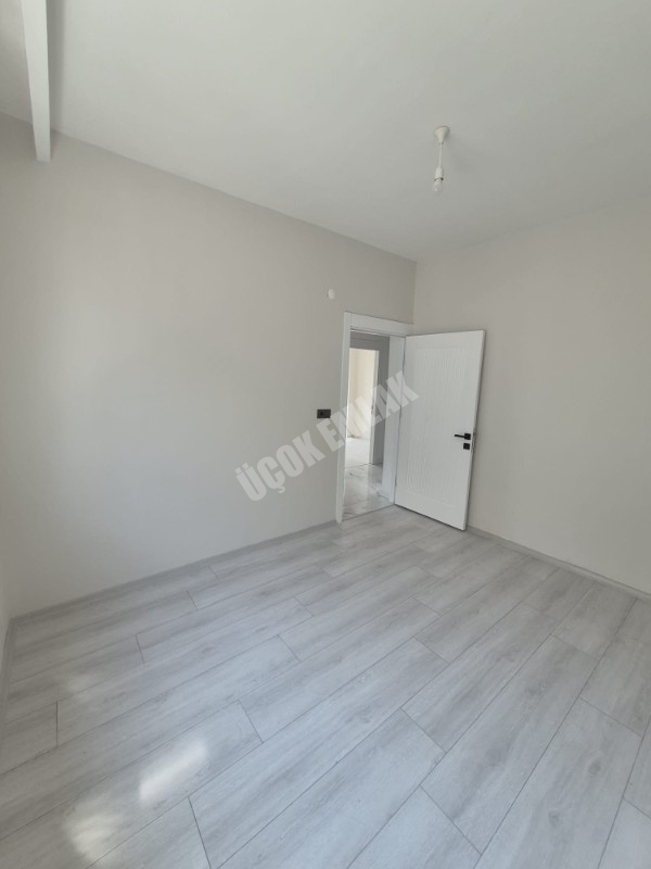 AFYON ÜÇOK EMLAKTAN ESENTEPE MAH  3+1 105M² SATILLIK SIFIR DAİRELER 