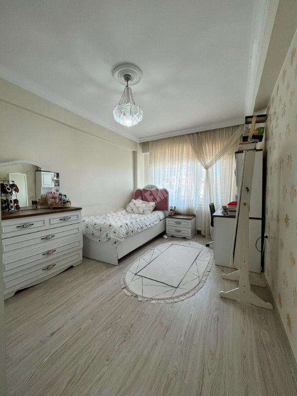 * AFYON ÜÇOK EMLAKTAN KANLICA MAH 3+1 120M² TEMİZ BAKIMLI SATILIK DAİRE *