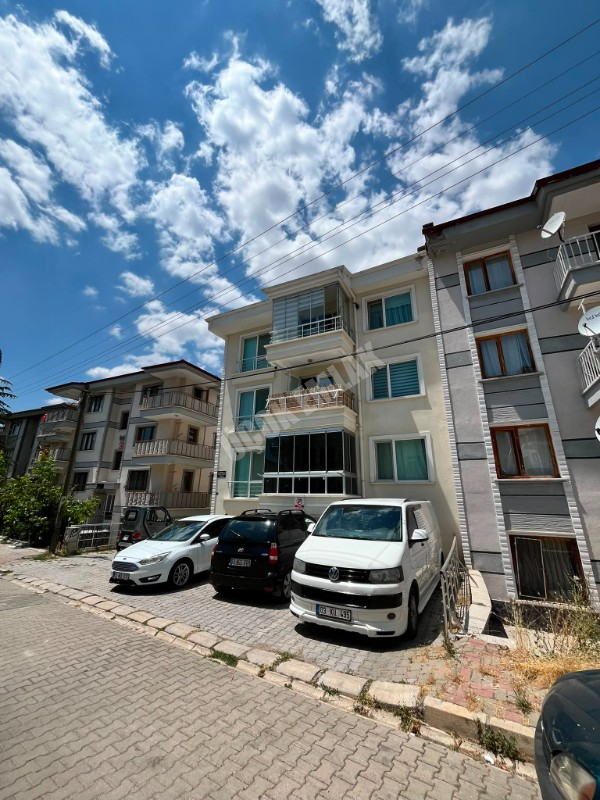 * AFYON ÜÇOK EMLAKTAN KANLICA MAH 3+1 120M² TEMİZ BAKIMLI SATILIK DAİRE *