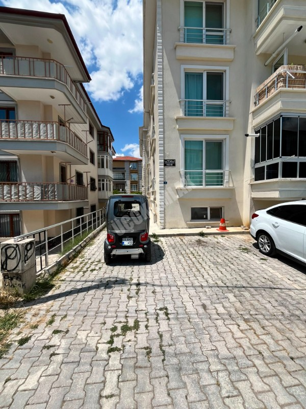 * AFYON ÜÇOK EMLAKTAN KANLICA MAH 3+1 120M² TEMİZ BAKIMLI SATILIK DAİRE *