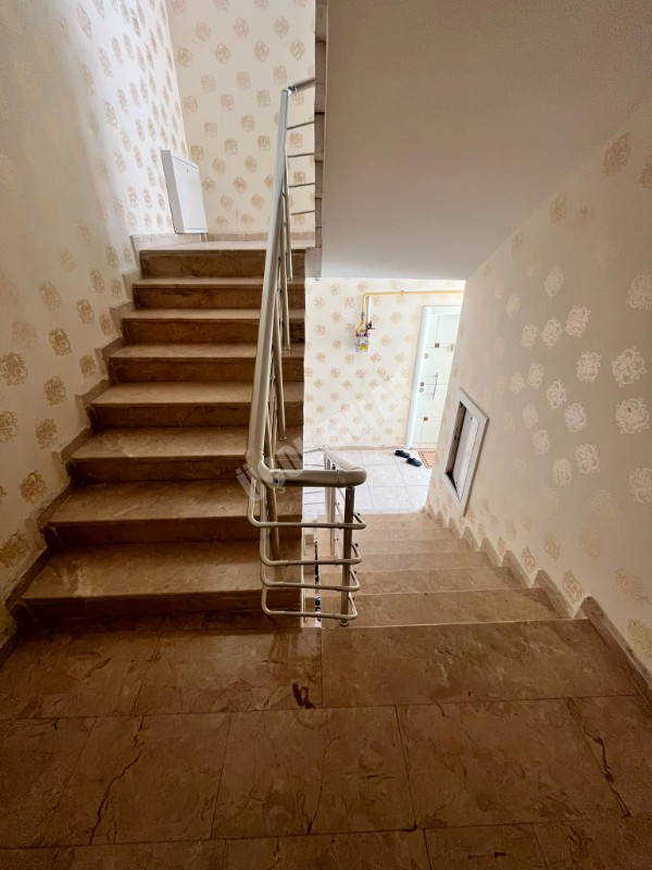 * AFYON ÜÇOK EMLAKTAN KANLICA MAH 3+1 120M² TEMİZ BAKIMLI SATILIK DAİRE *