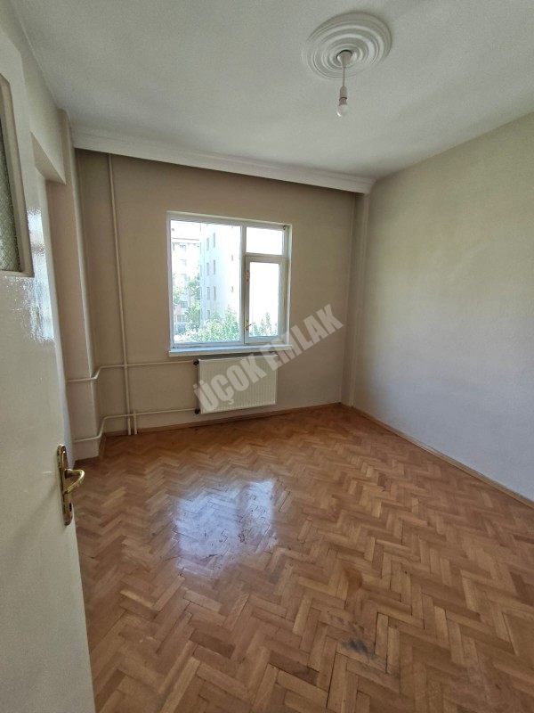 * AFYON ÜÇOK EMLAKTAN DERVİŞ PAŞA MAH 3+1 110M² TEMİZ BAKIMLI KİRALIK DAİRE *